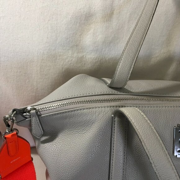 Vunque Large Pebbled Leather Light Gray Hobo W/ Strap - Picture 5 of 11